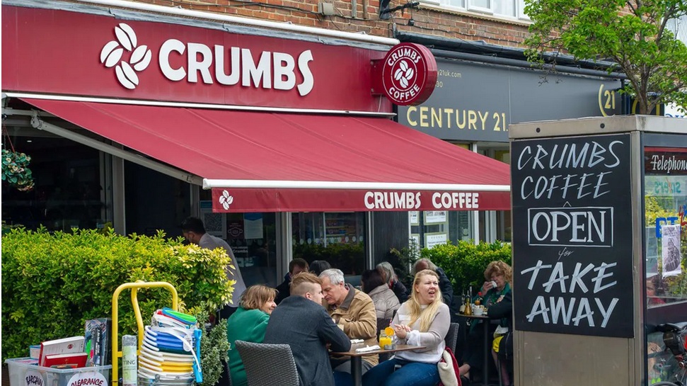 Anh thận trọng trong ngày mở cửa trở lại